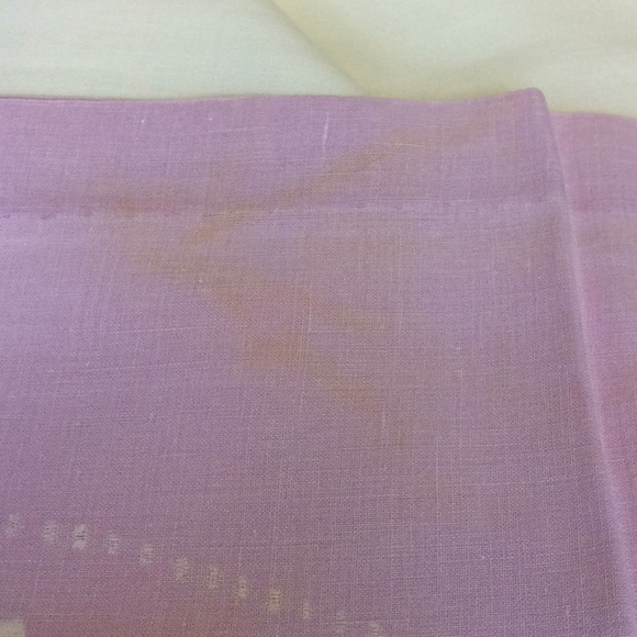 FINAL SALE PRICE Vintage White Purple Scallop Pillow Case Set - Picture 4 of 5